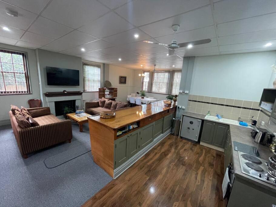 Post Office Boutique Accommodation Hat Head Экстерьер фото