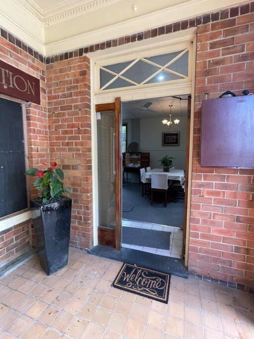 Post Office Boutique Accommodation Hat Head Экстерьер фото